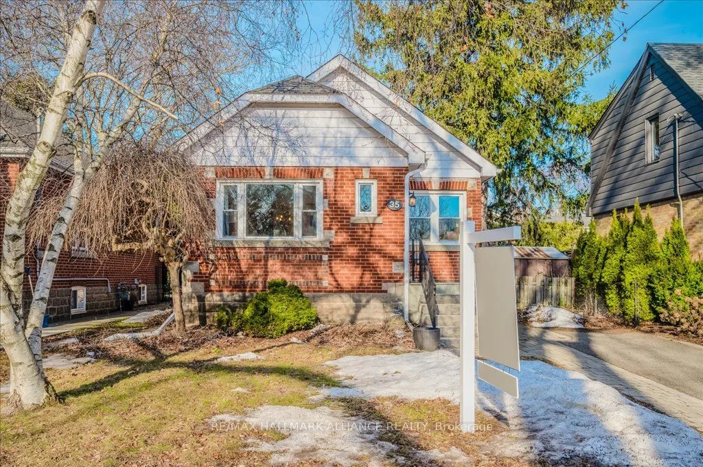 Detached in Hamilton