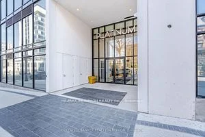 15 Queen Street 1001, Hamilton, ON L8P 3R6