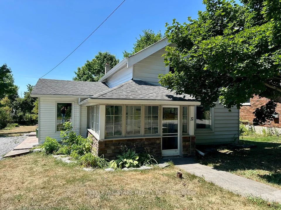32 Bond Street, Kawartha Lakes, On K9v 3p6