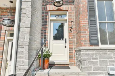 Att/Row/Townhouse in Prince Edward County