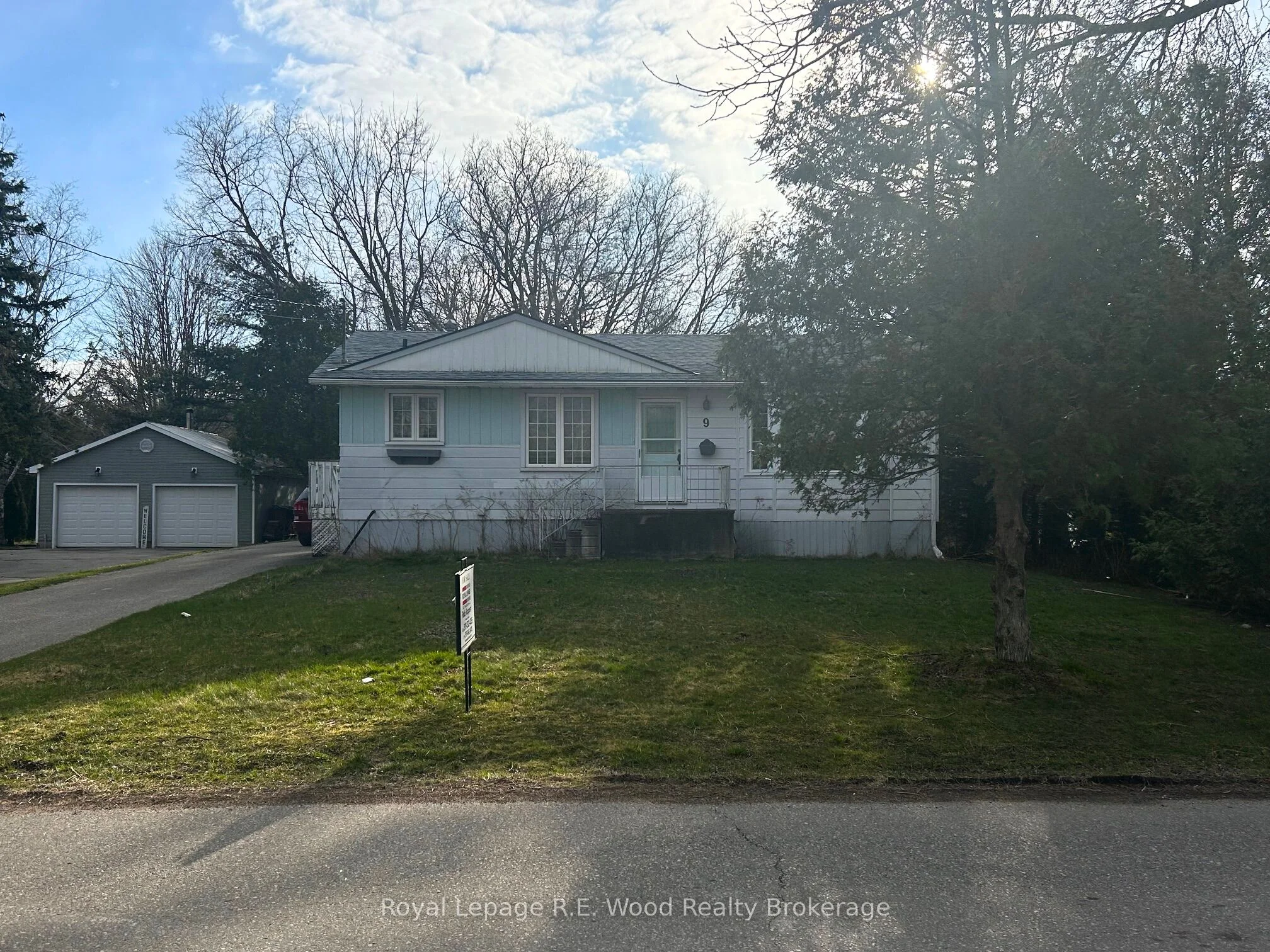 9 Dufferin Street S, Norwich, ON N0J 1P0