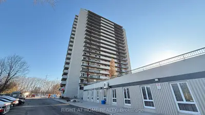 158 C Mcarthur Avenue 1708, Vanier And Kingsview Park, On K1l 8e7