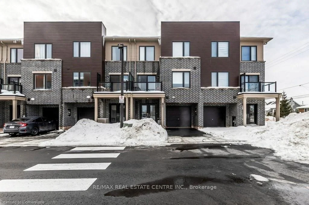 Common Element Condo in Hamilton