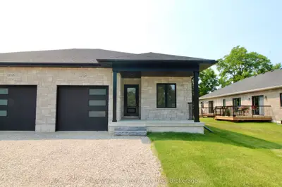 Semi-Detached in West Grey