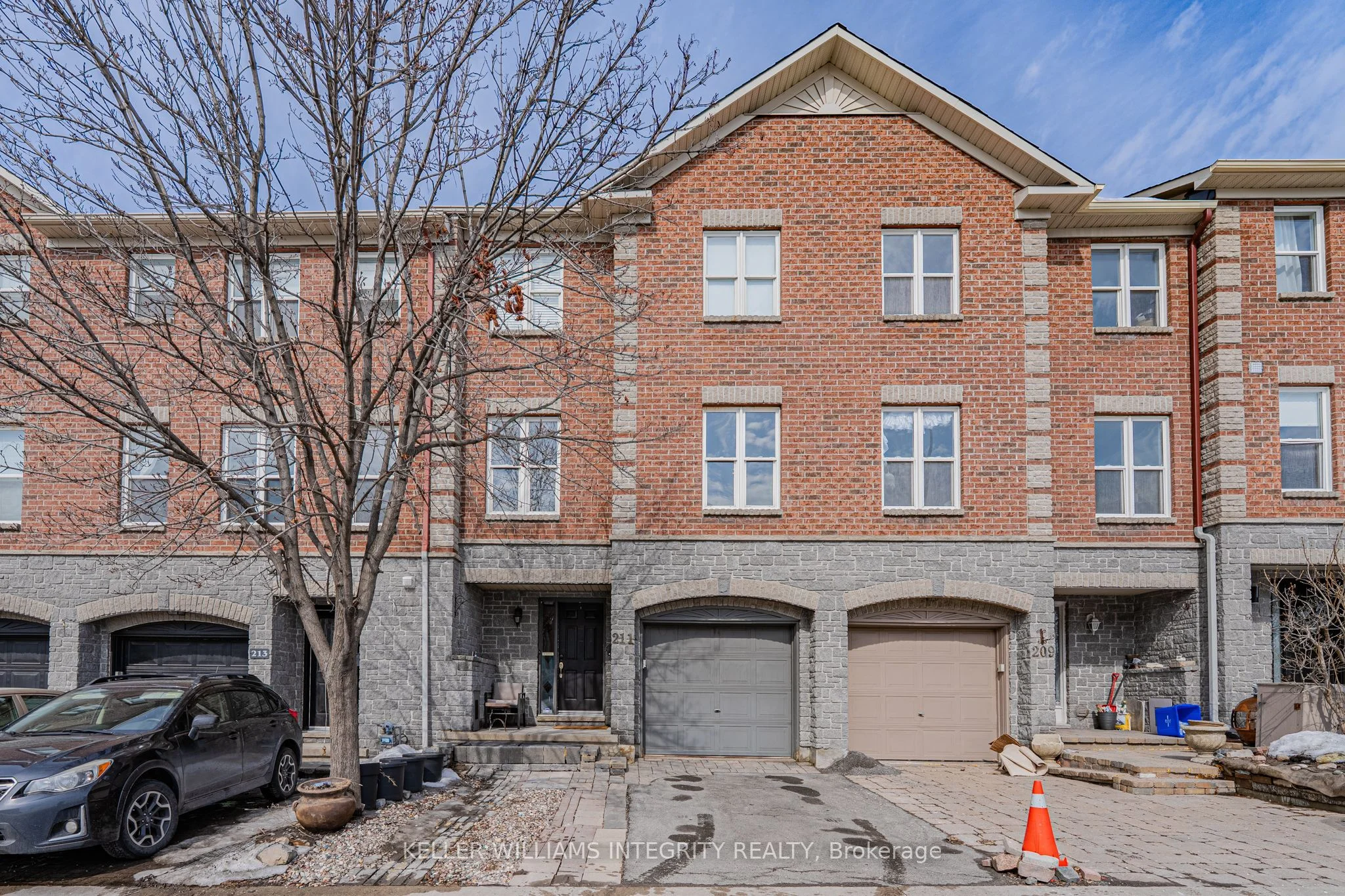 211 Arcola Lane, Overbrook - Castleheights And Area, On K1k 4x1