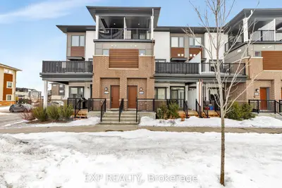 Condo Townhouse in Kanata