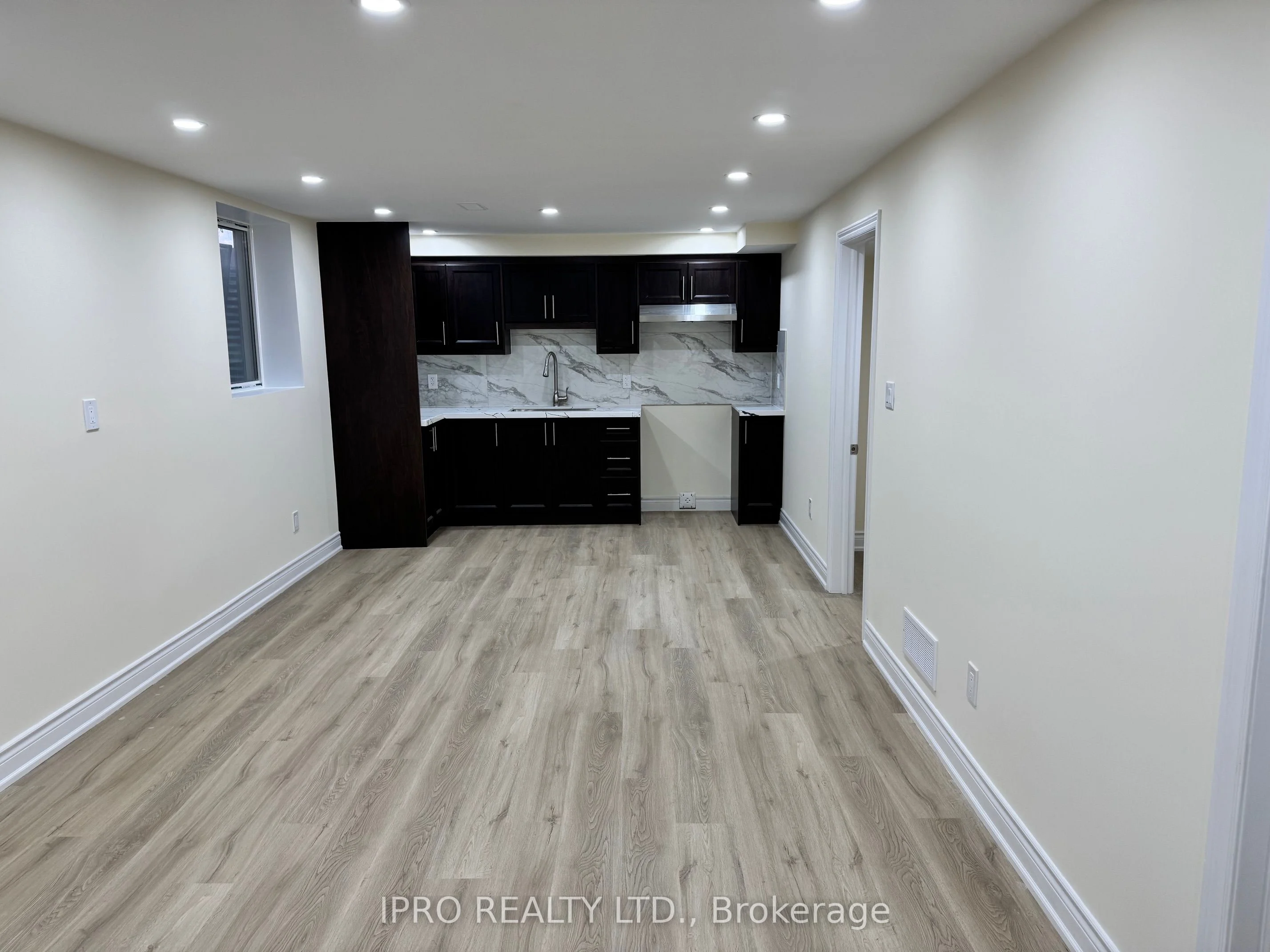 Detached in Thorold