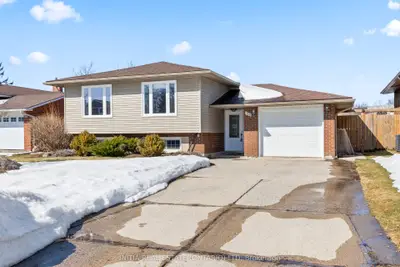 Detached in Stratford