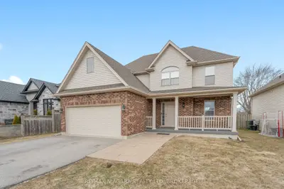 Detached in Fort Erie