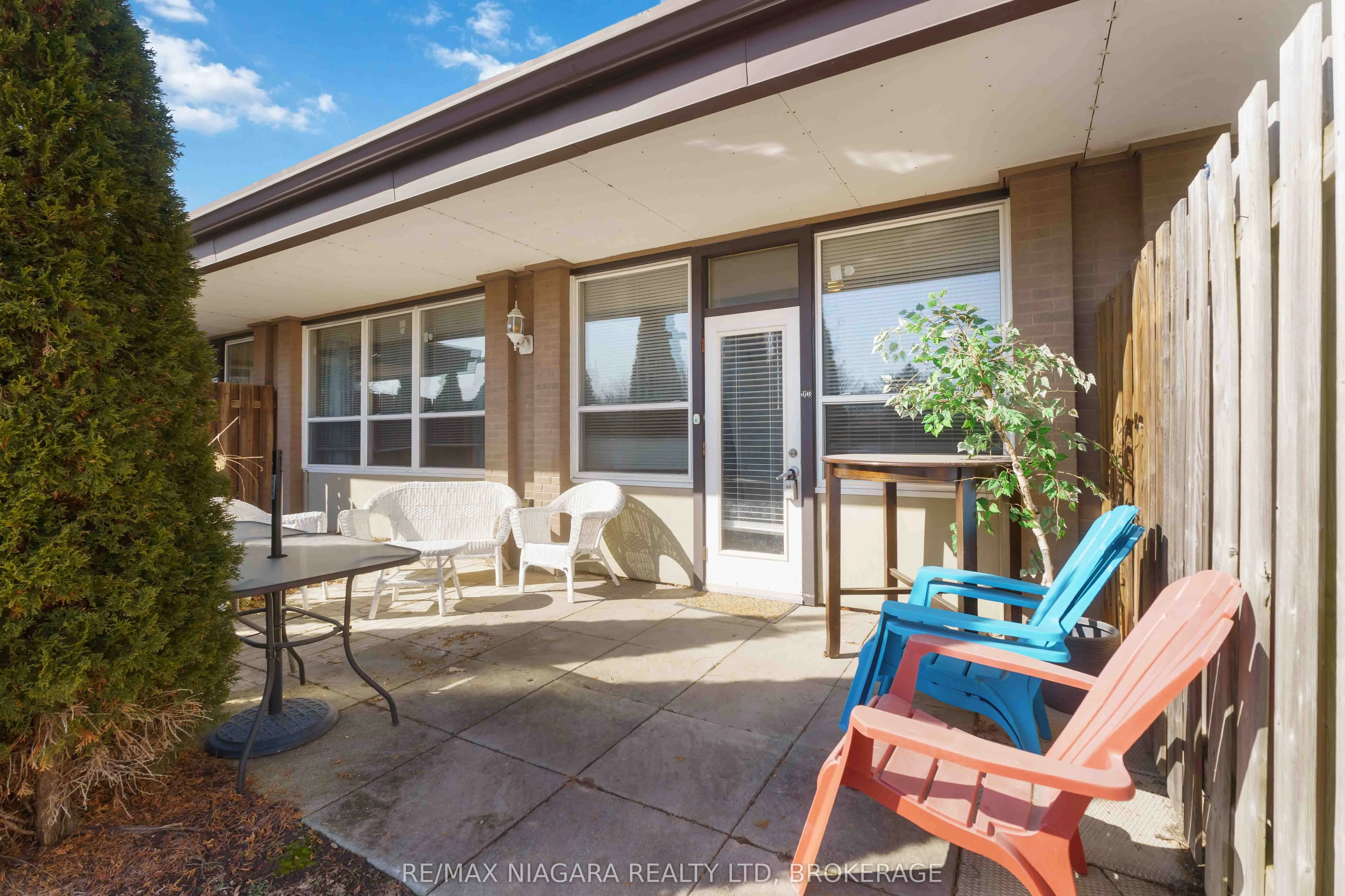 Condo Apartment in Niagara Falls