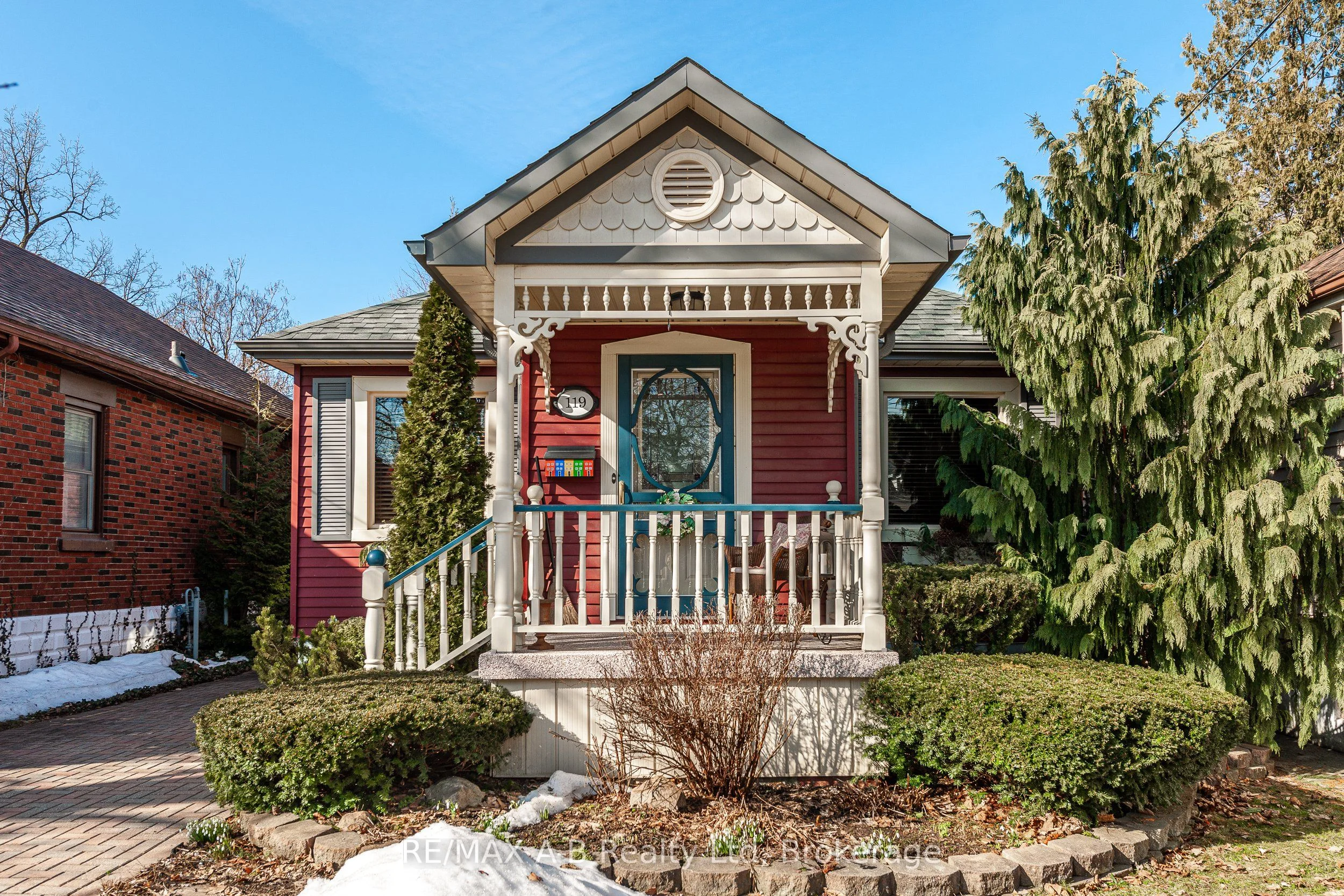Detached in London East
