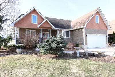 Detached in North Middlesex