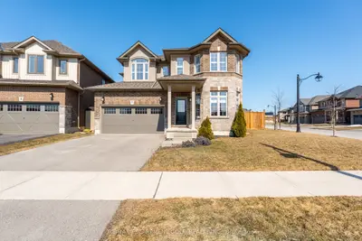 7 Brandon Lane, West Lincoln, On L0r 2a0