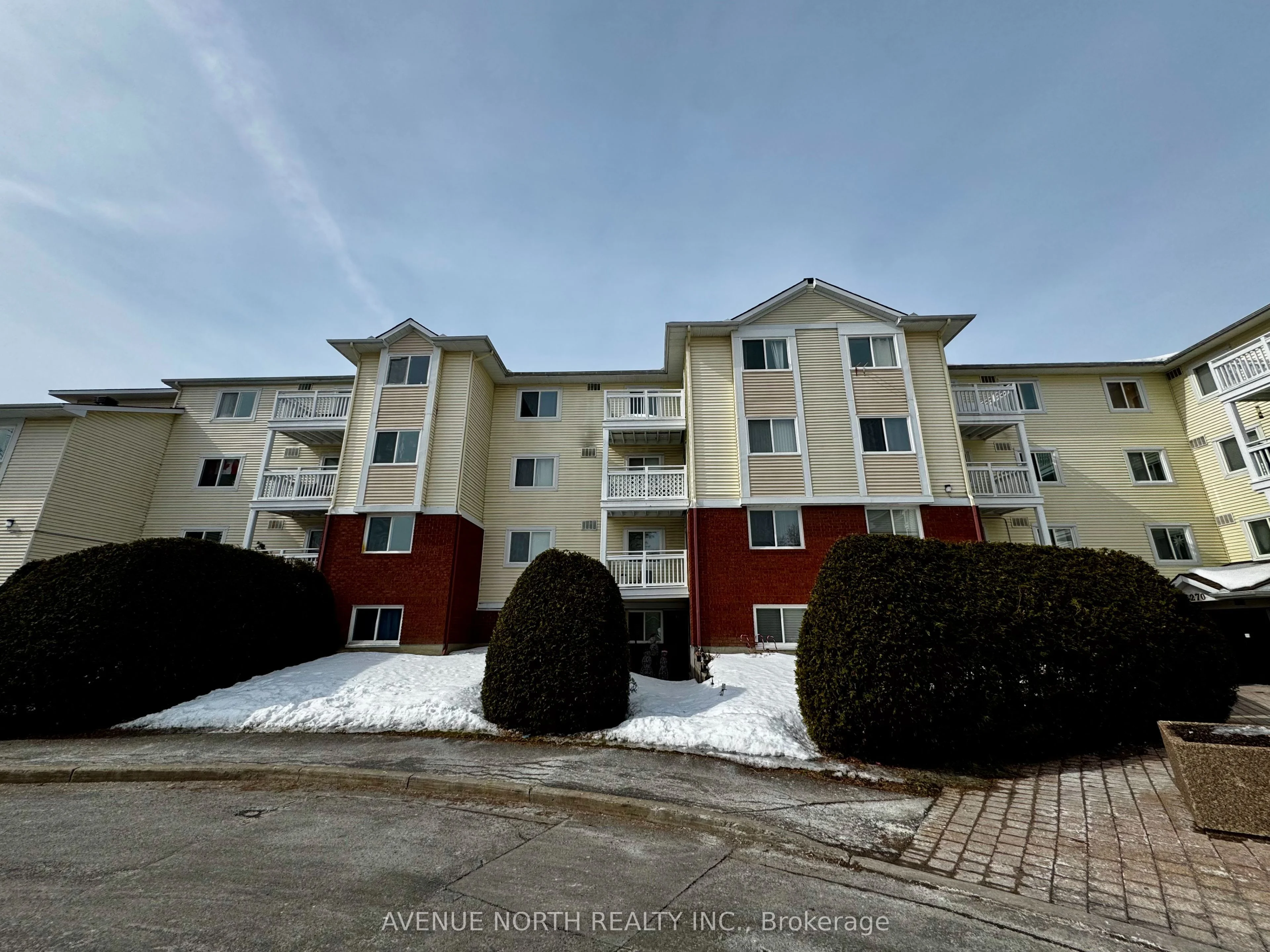 Condo Apartment in Hunt Club - South Keys and Area
