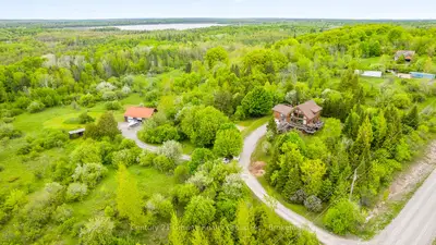 Detached in Kawartha Lakes