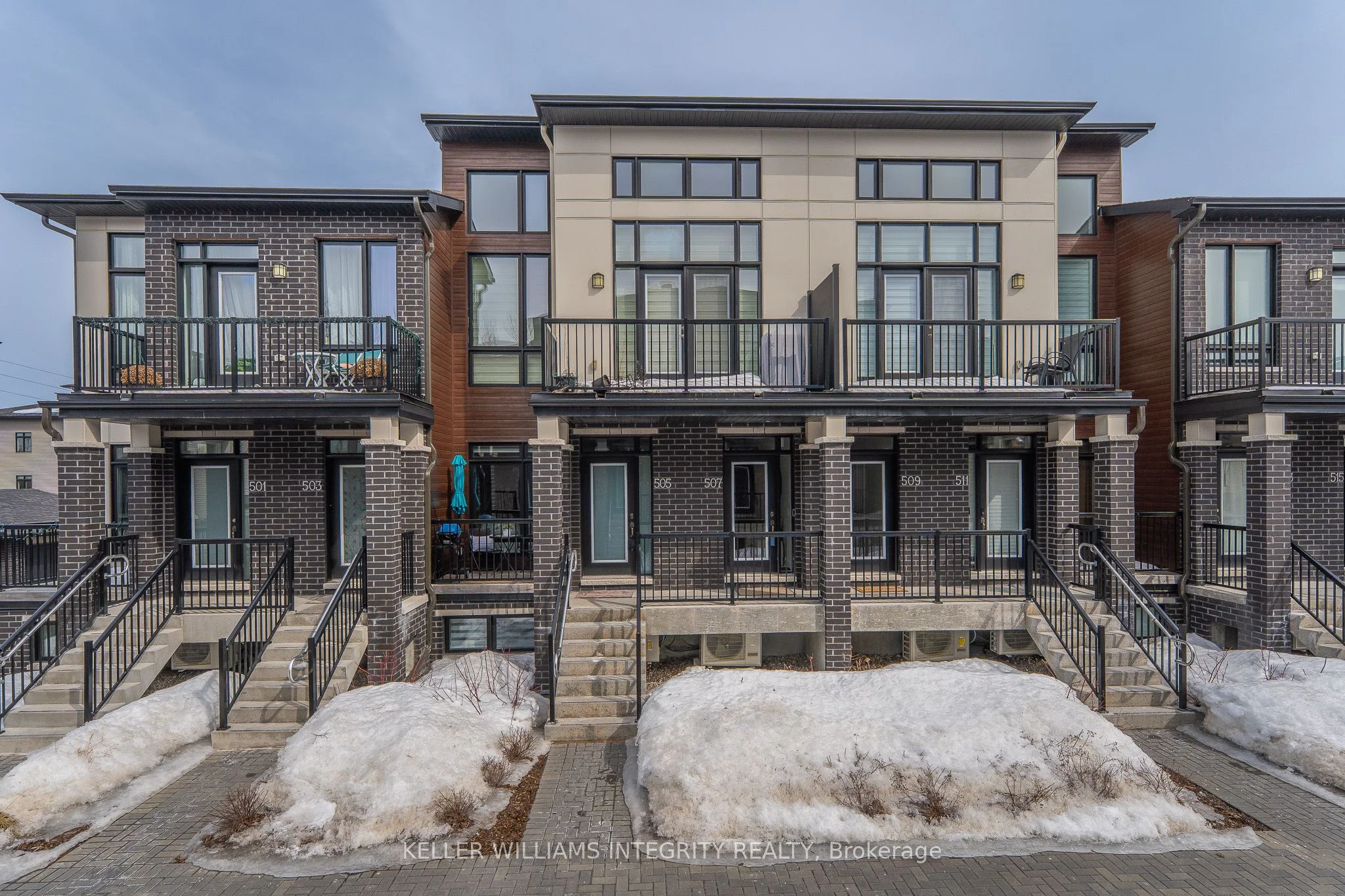 Condo Townhouse in Blossom Park - Airport and Area