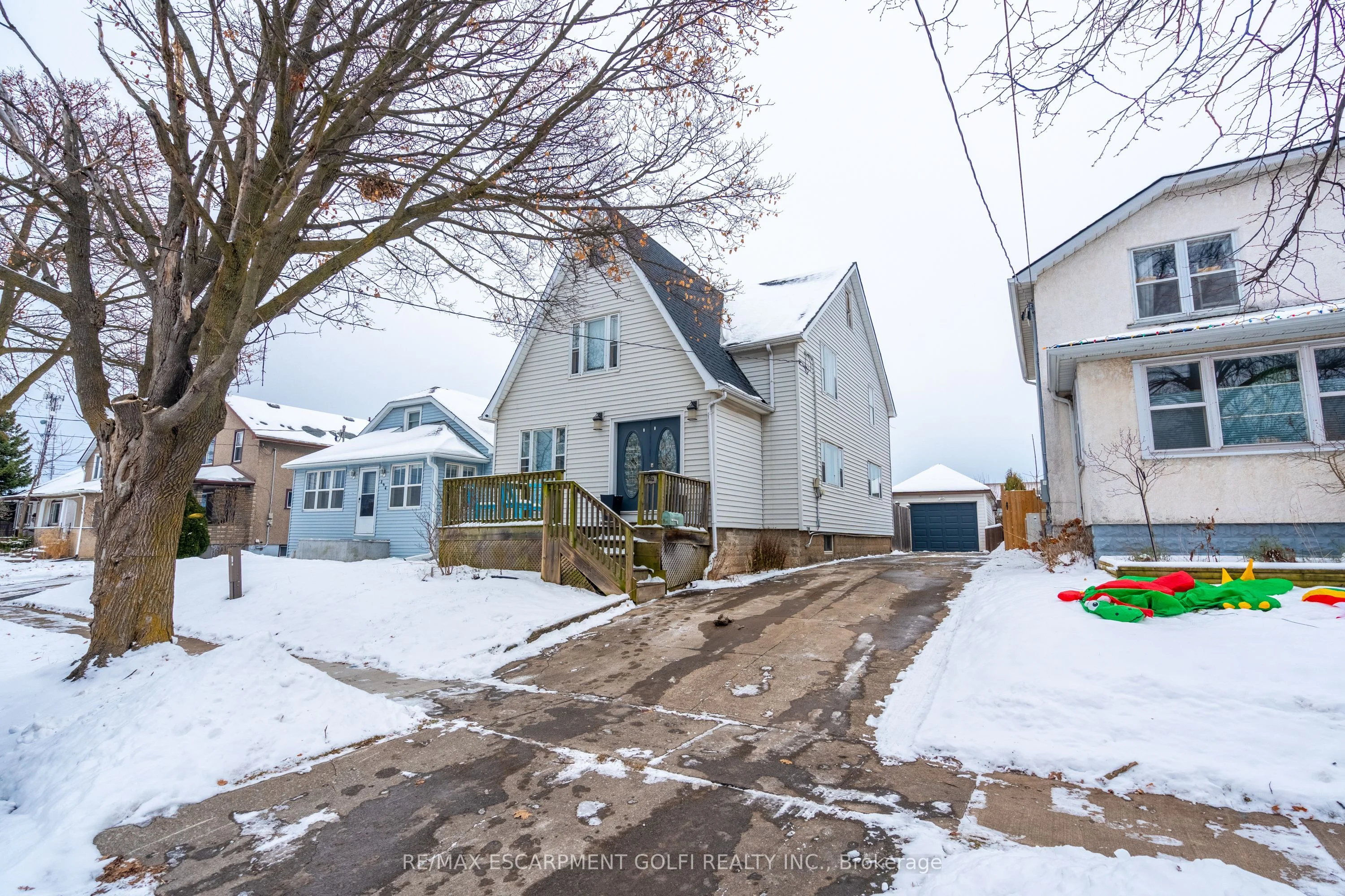 202 Ross Street, Welland, On L3b 2n3