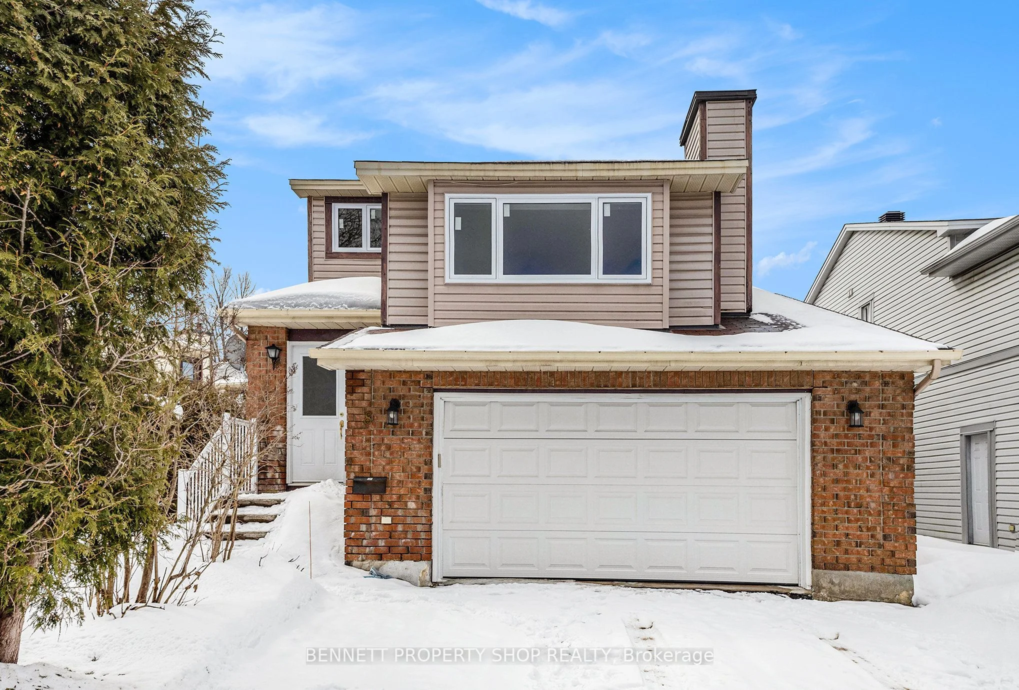 8 Huntersfield Drive, Hunt Club - South Keys And Area, On K1t 3e4