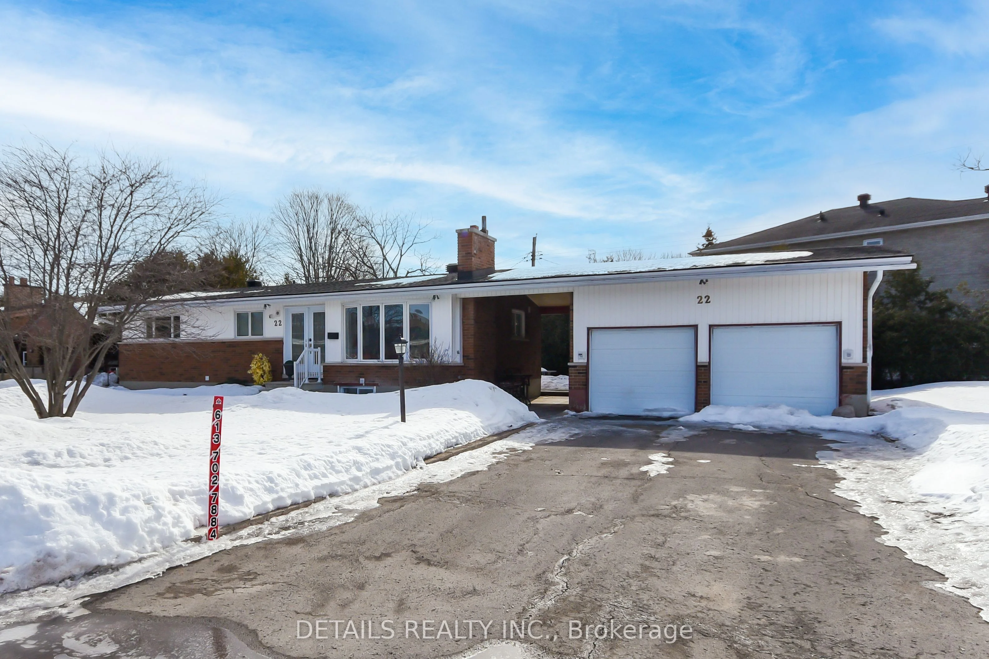 Detached in Meadowlands - Crestview and Area