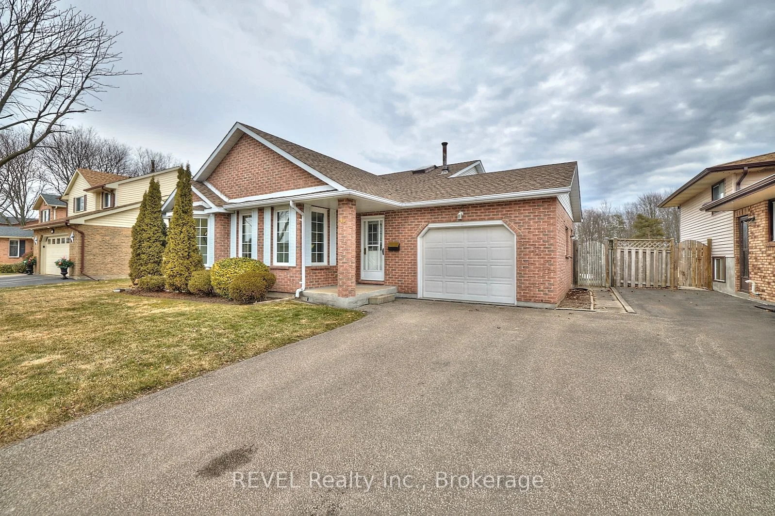 Detached in Welland