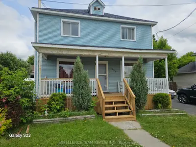 Detached in Cornwall