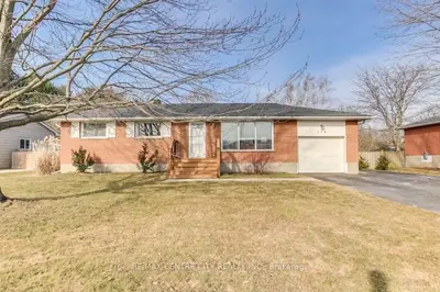 Detached in Central Elgin