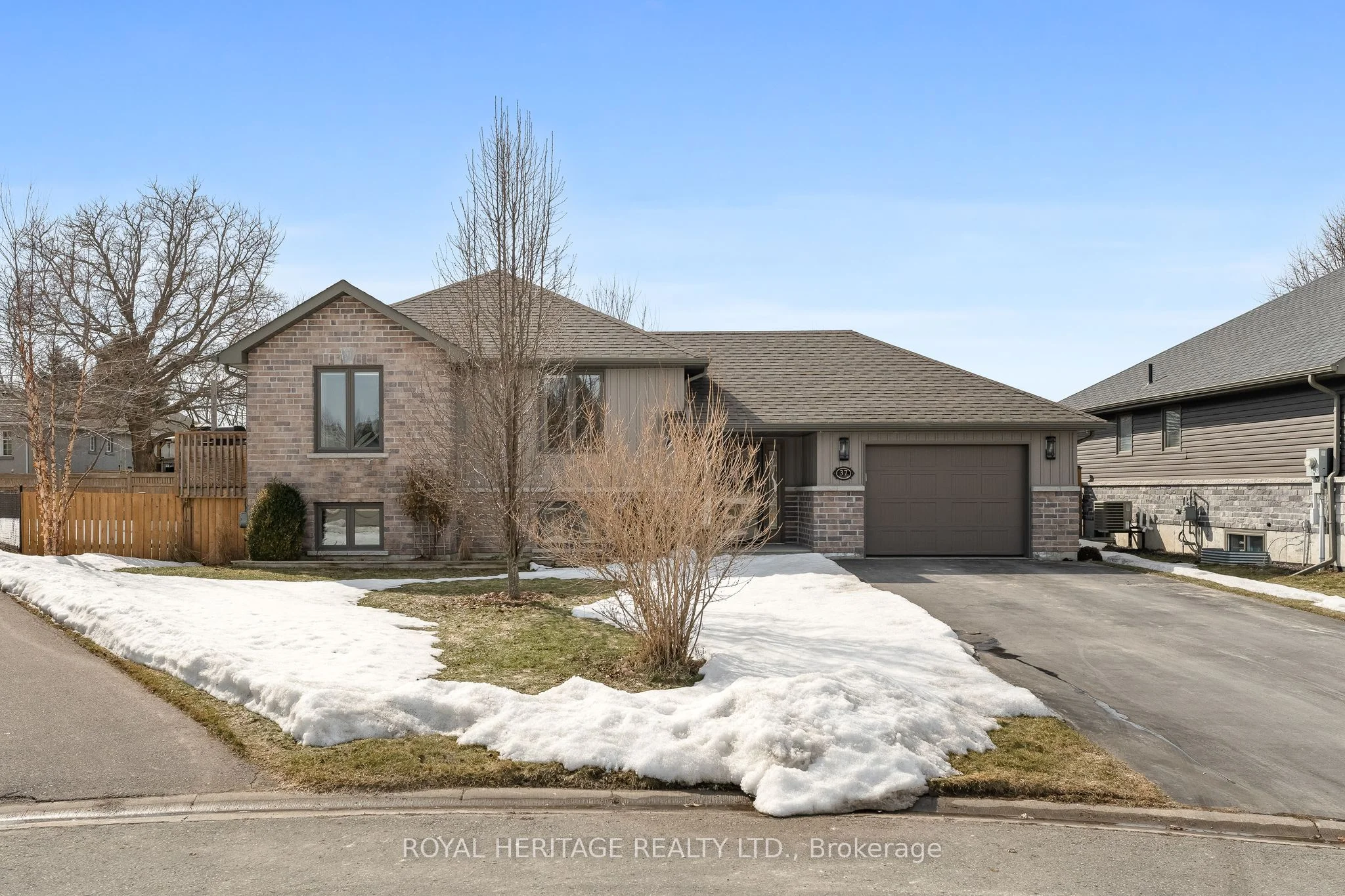 Detached in Cramahe