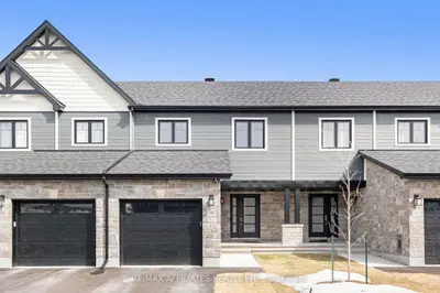 Att/Row/Townhouse in Clarence-Rockland