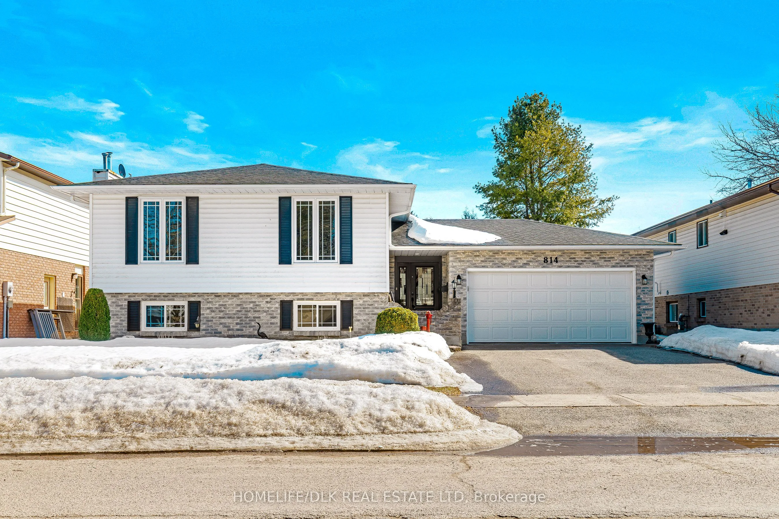 Detached in Brockville