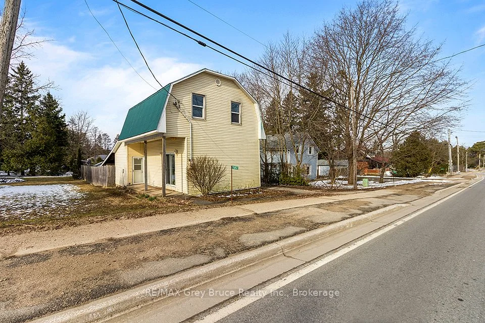 776852 highway 10 Highway S, Chatsworth, ON N0H 1R0