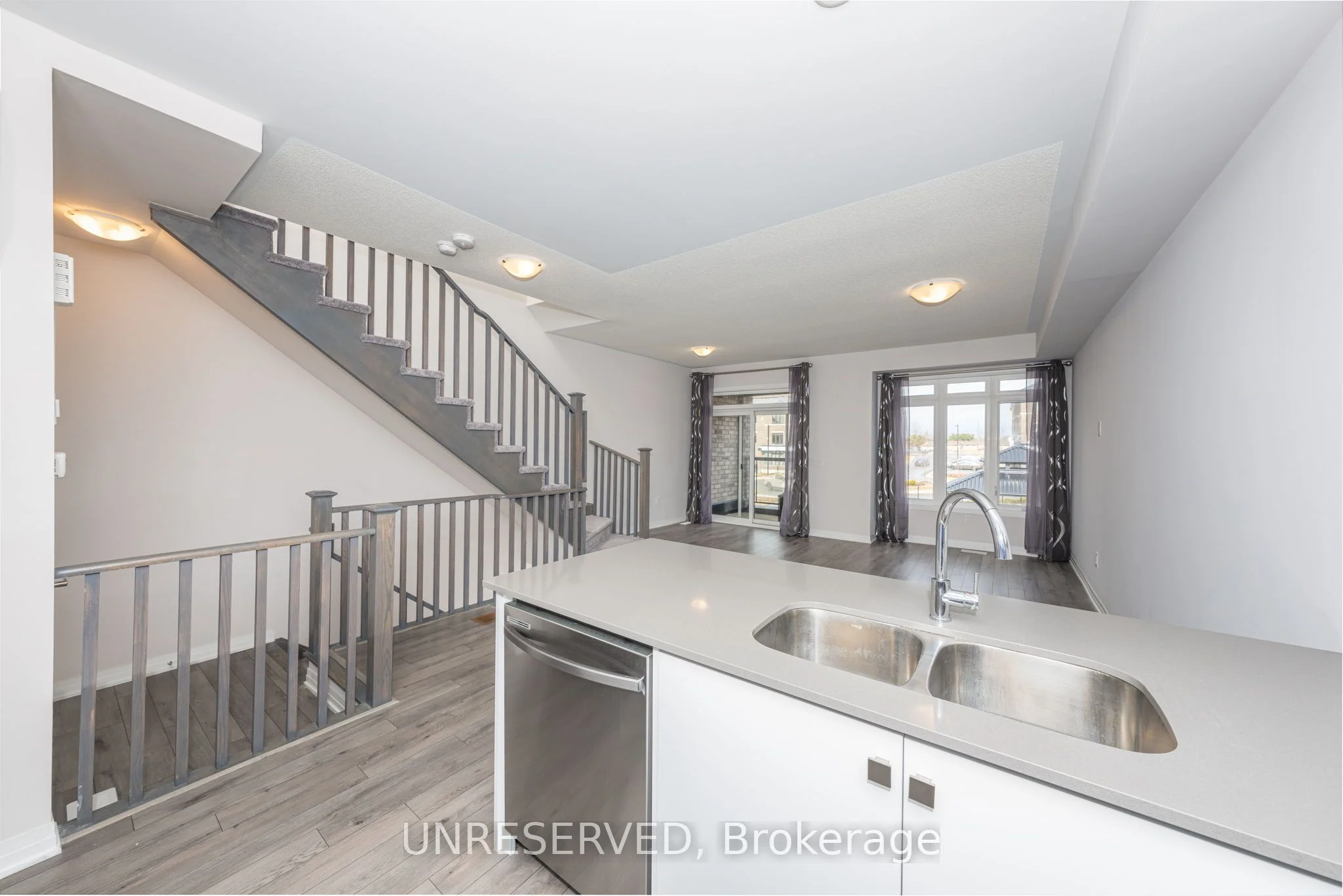 585 Colbourne Street E 810, Brant, ON N3S 3M7