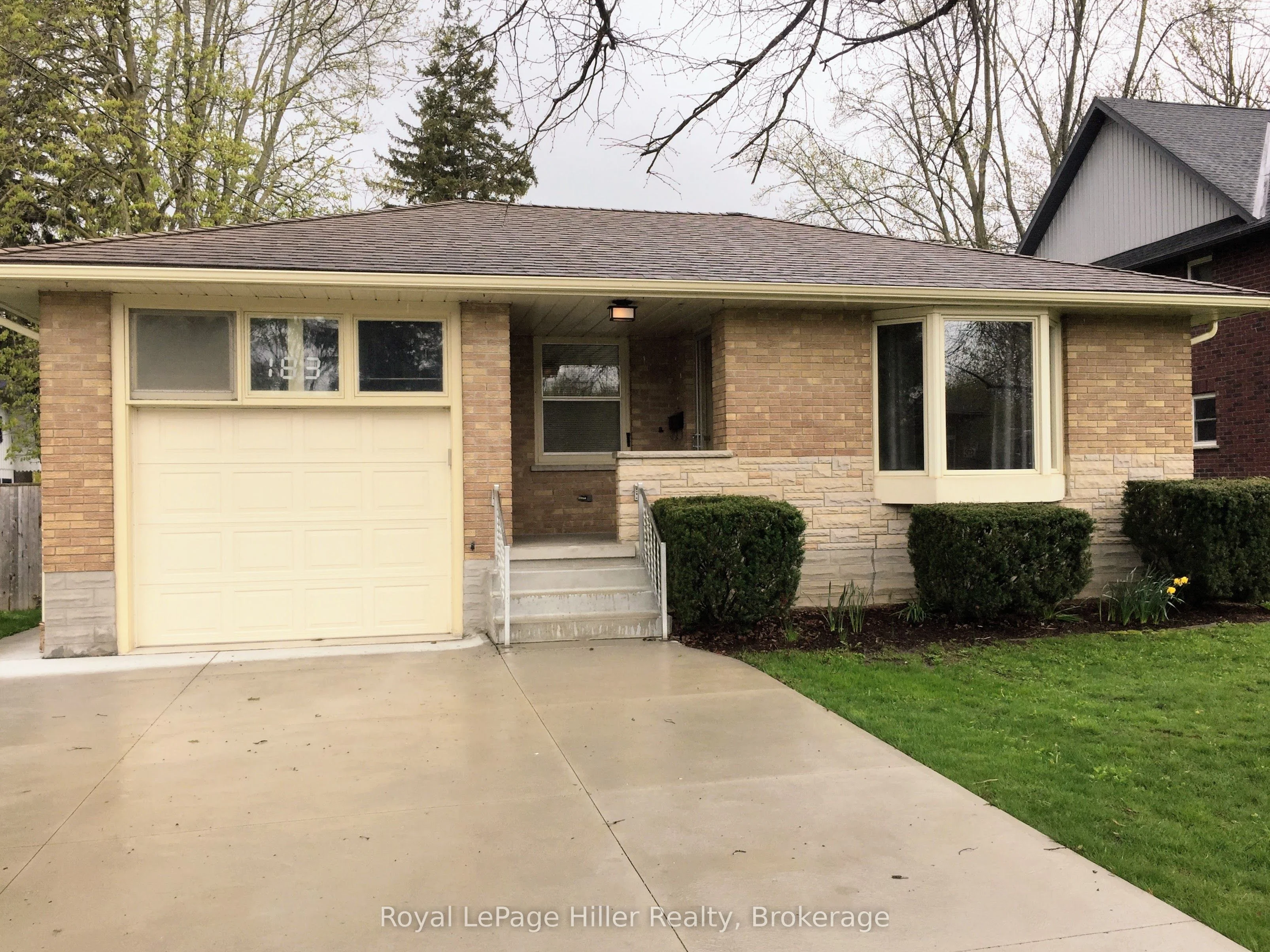 Detached in Stratford