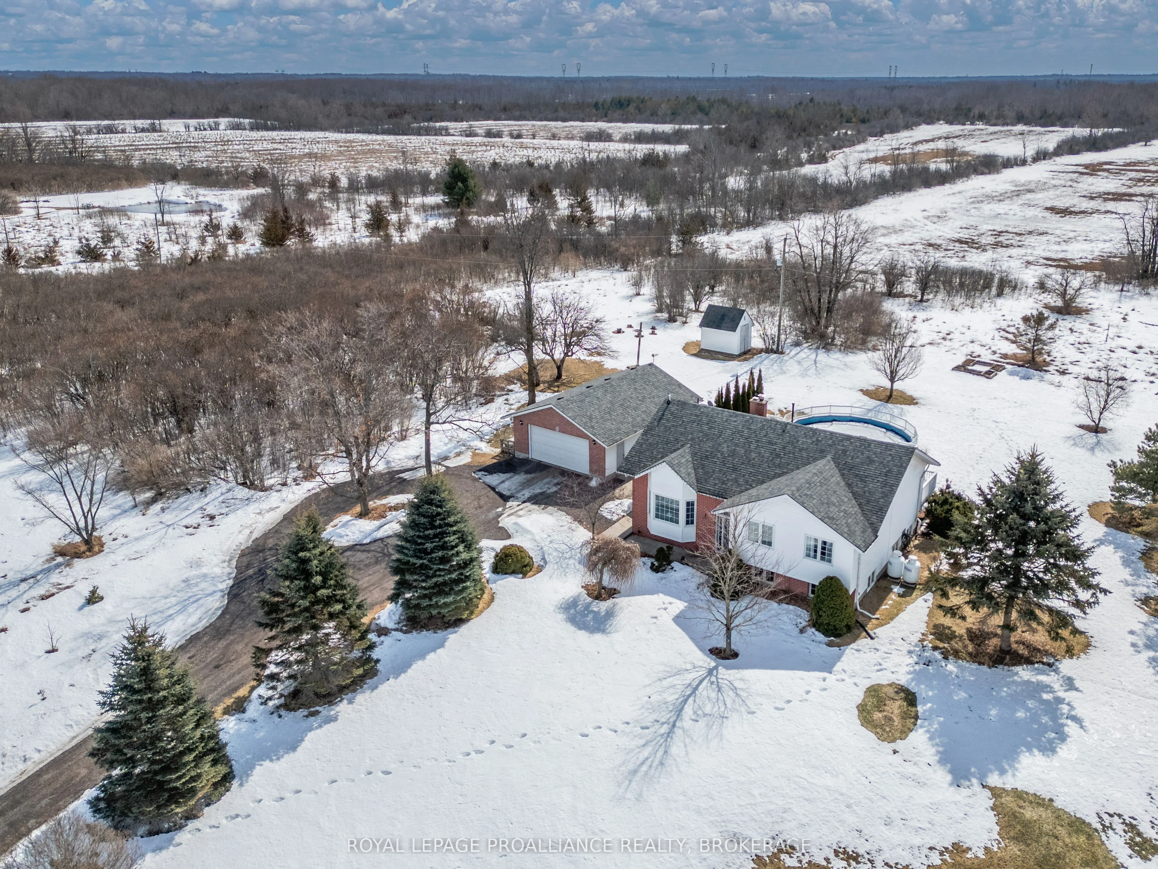 Detached in Frontenac