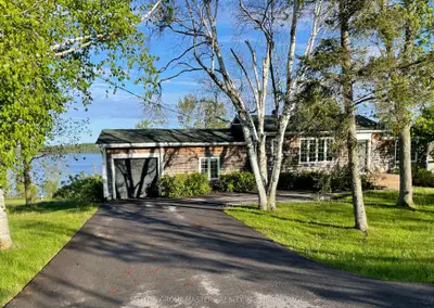 Detached in Greater Napanee