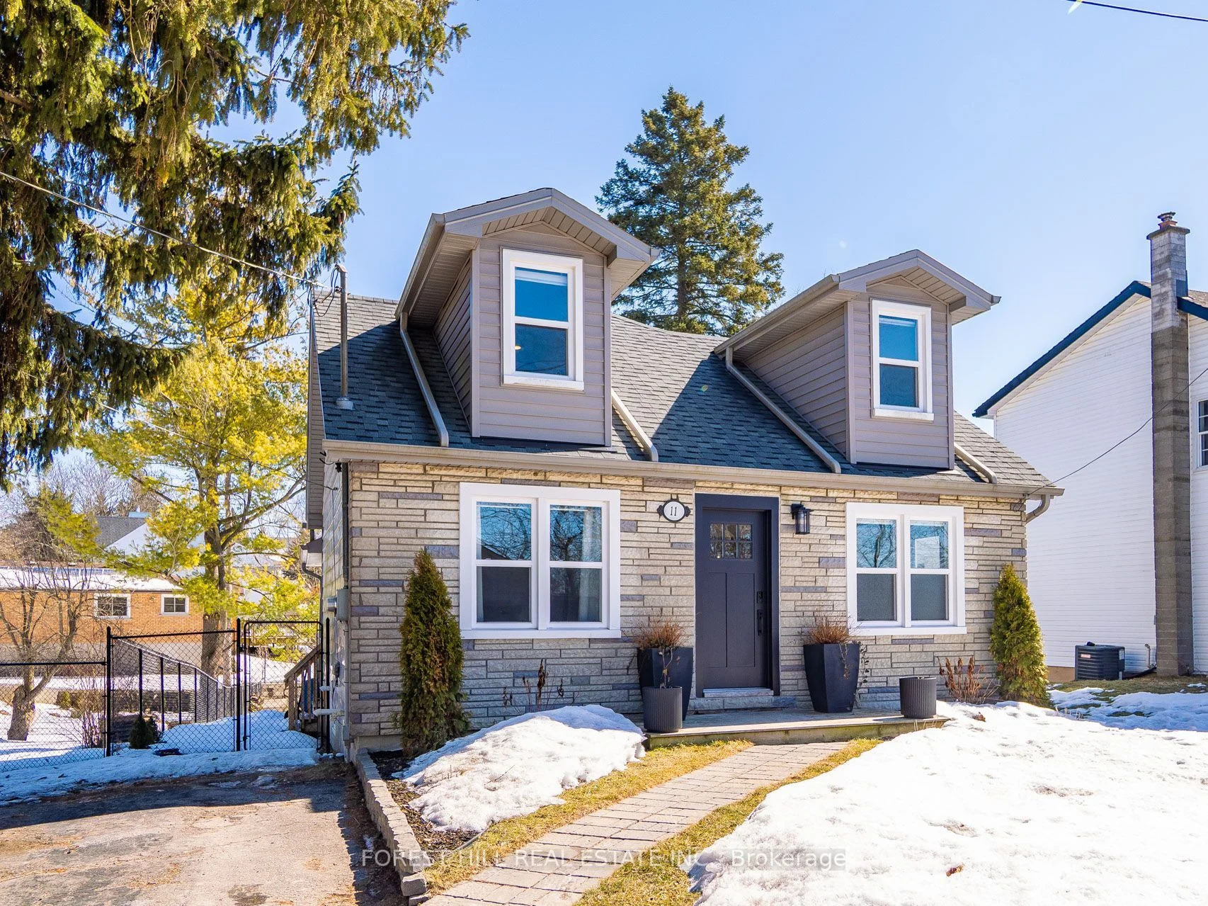 Detached in North Dumfries