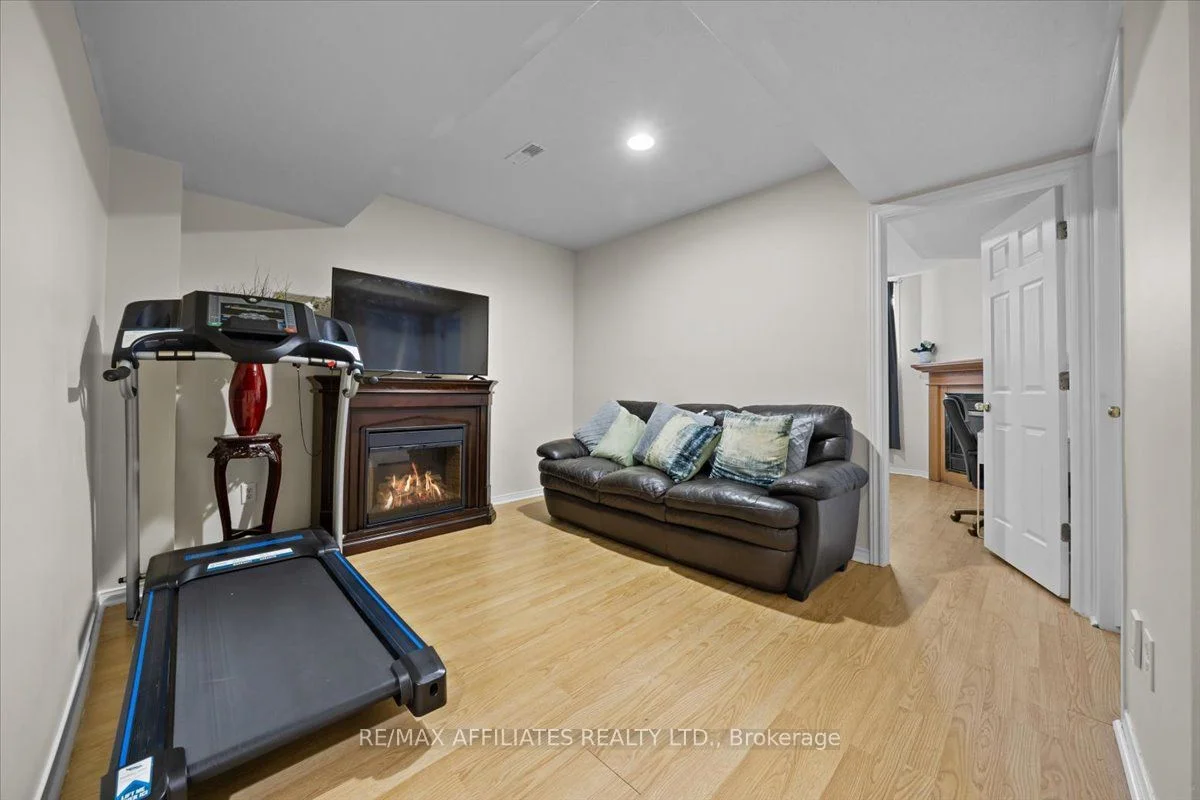 2070 Liska Street, Orleans - Cumberland and Area, ON K4A 4J5