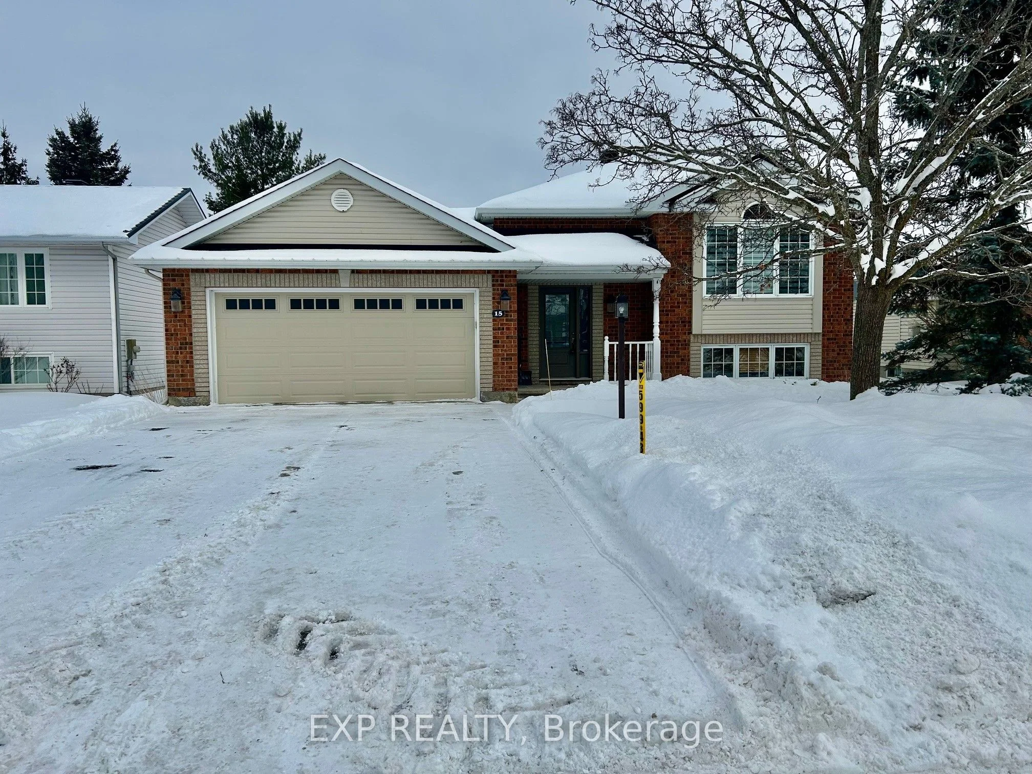 15 Amy Street, Stittsville - Munster - Richmond, On K2s 1l7