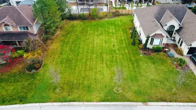 Vacant Land in London South