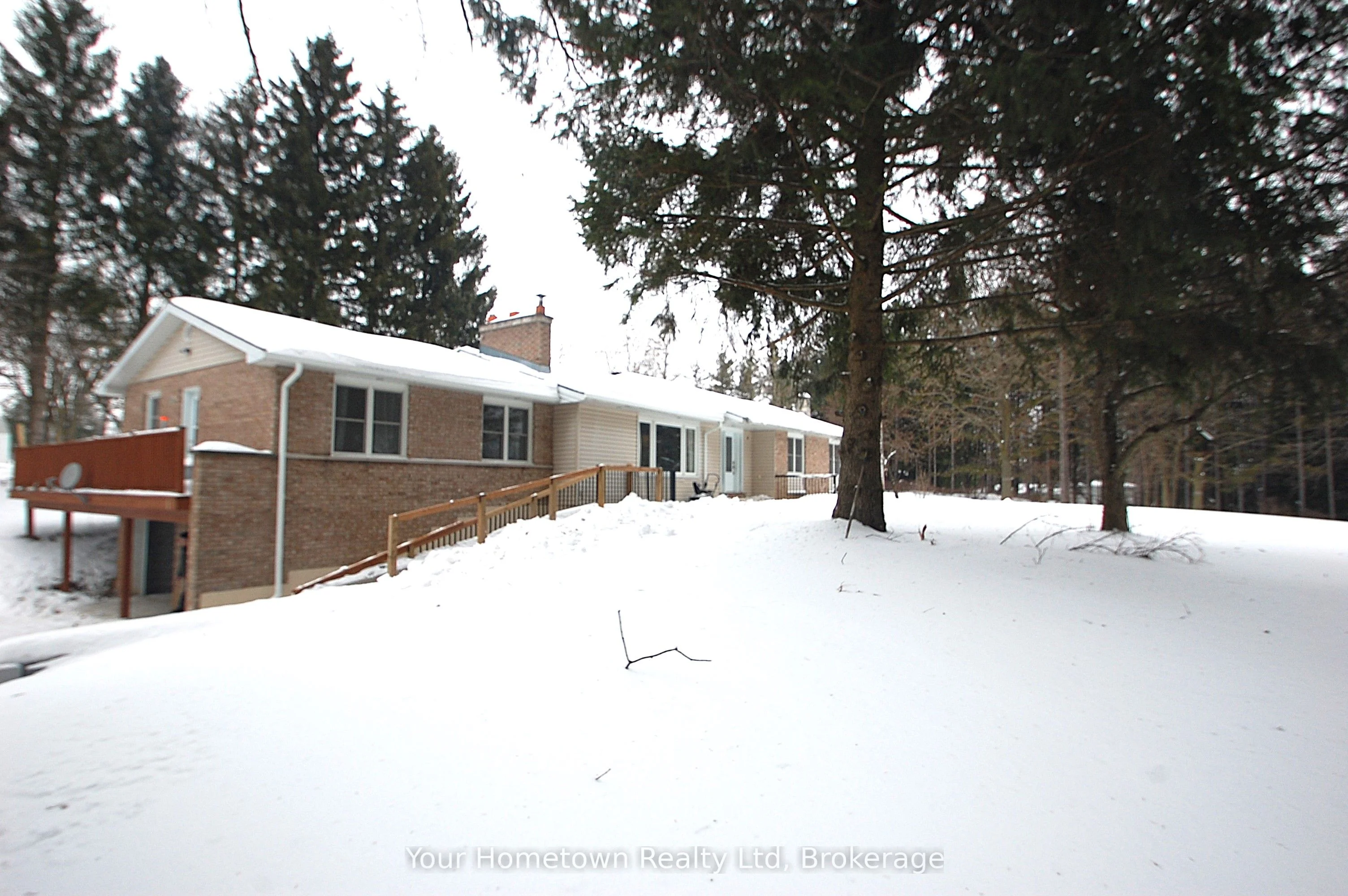 Upper Level in Erin