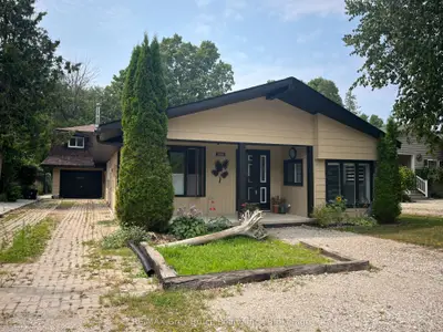 Detached in Saugeen Shores