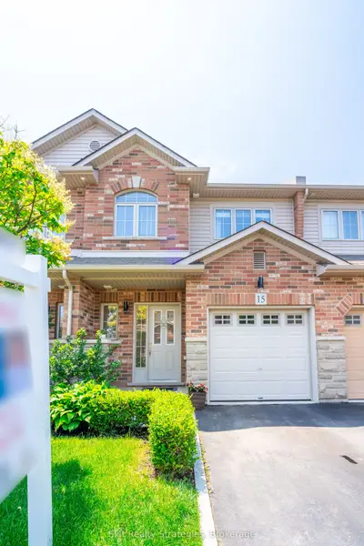 Att/Row/Townhouse in Hamilton