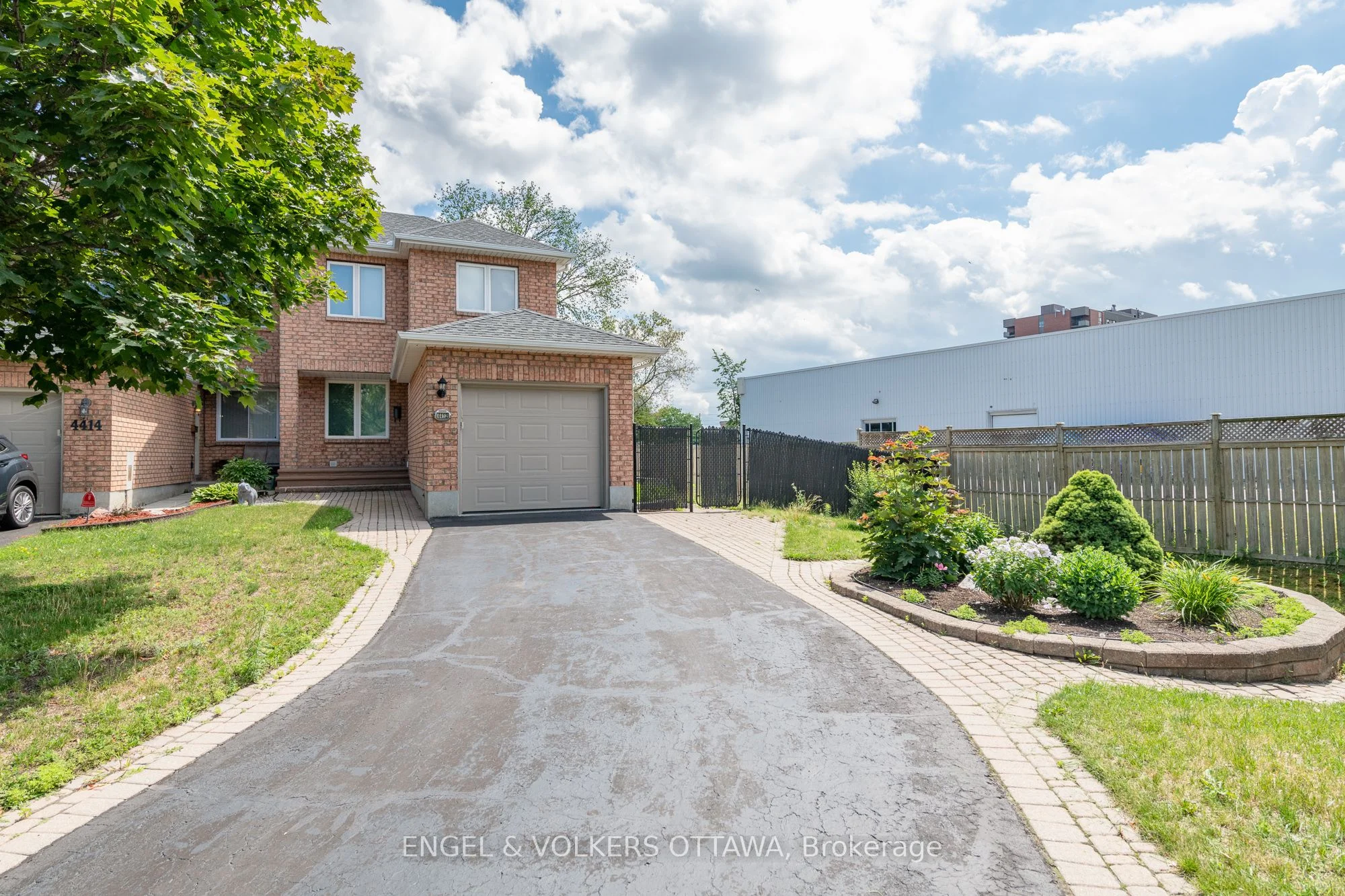 4412 Ashcroft Court, Cyrville - Carson Grove - Pineview, On K1j 1c7