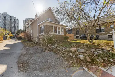 23 Carfrae Street, London South, On N6c 1g1