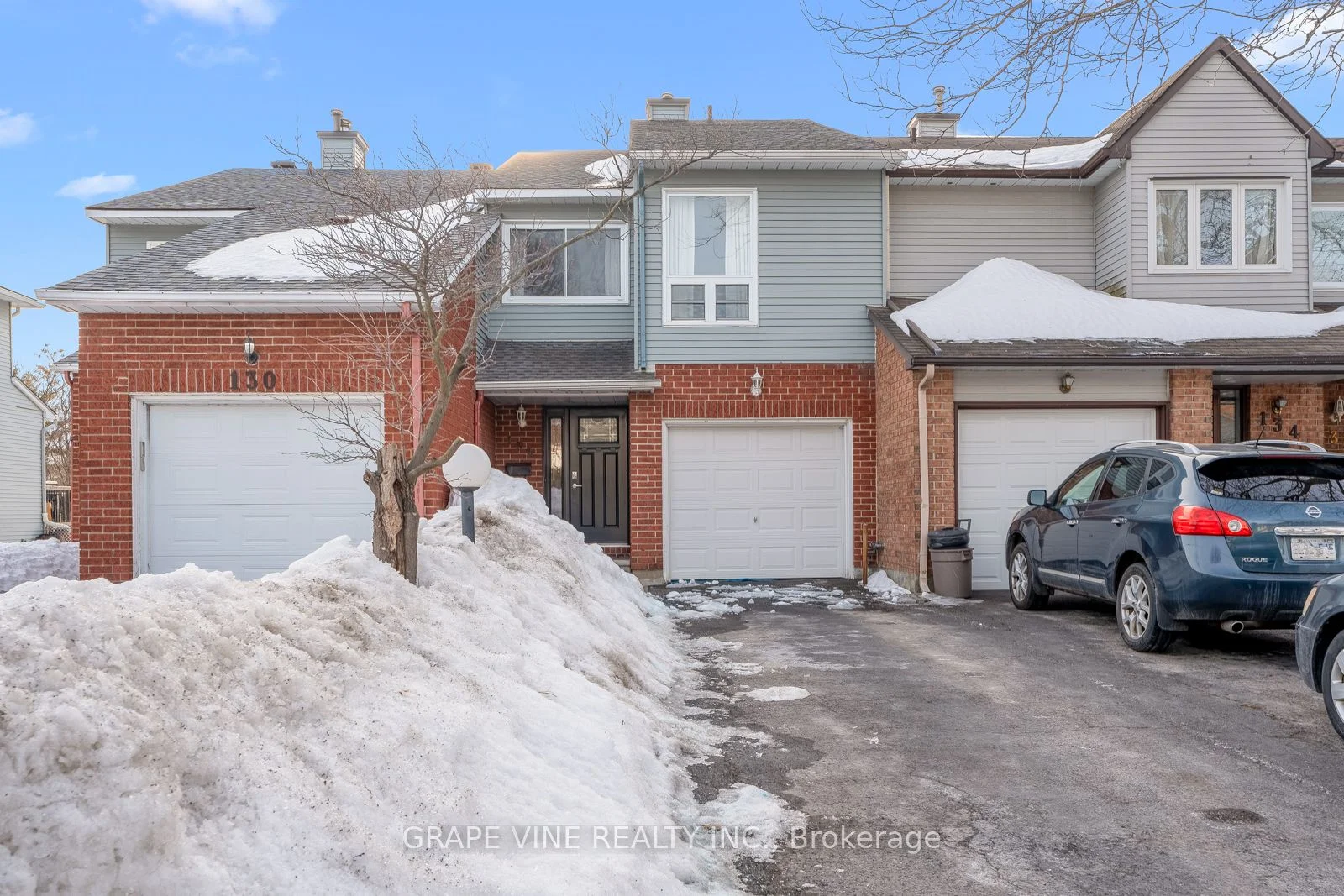 Att/Row/Townhouse in Barrhaven