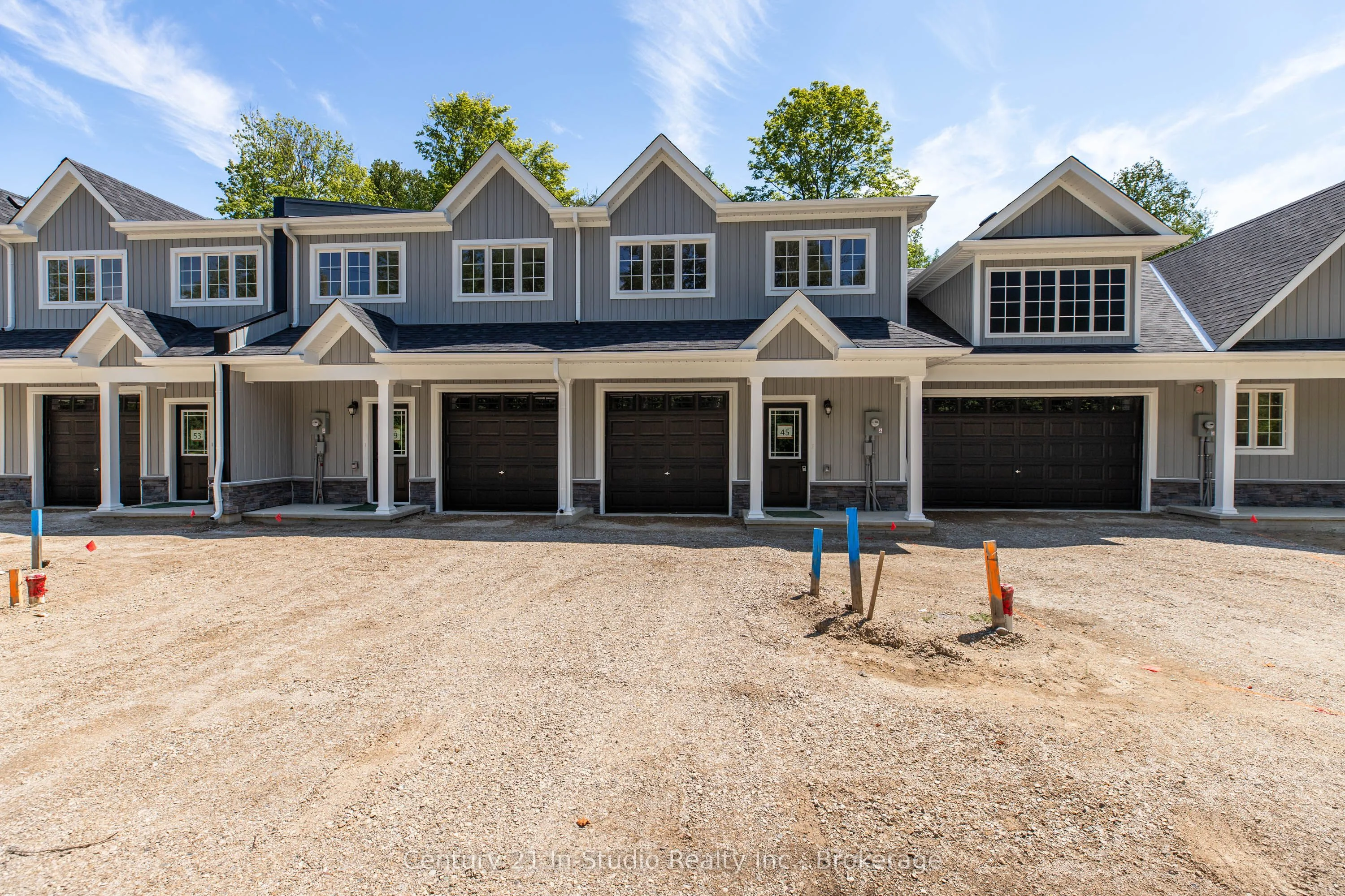 Att/Row/Townhouse in Saugeen Shores
