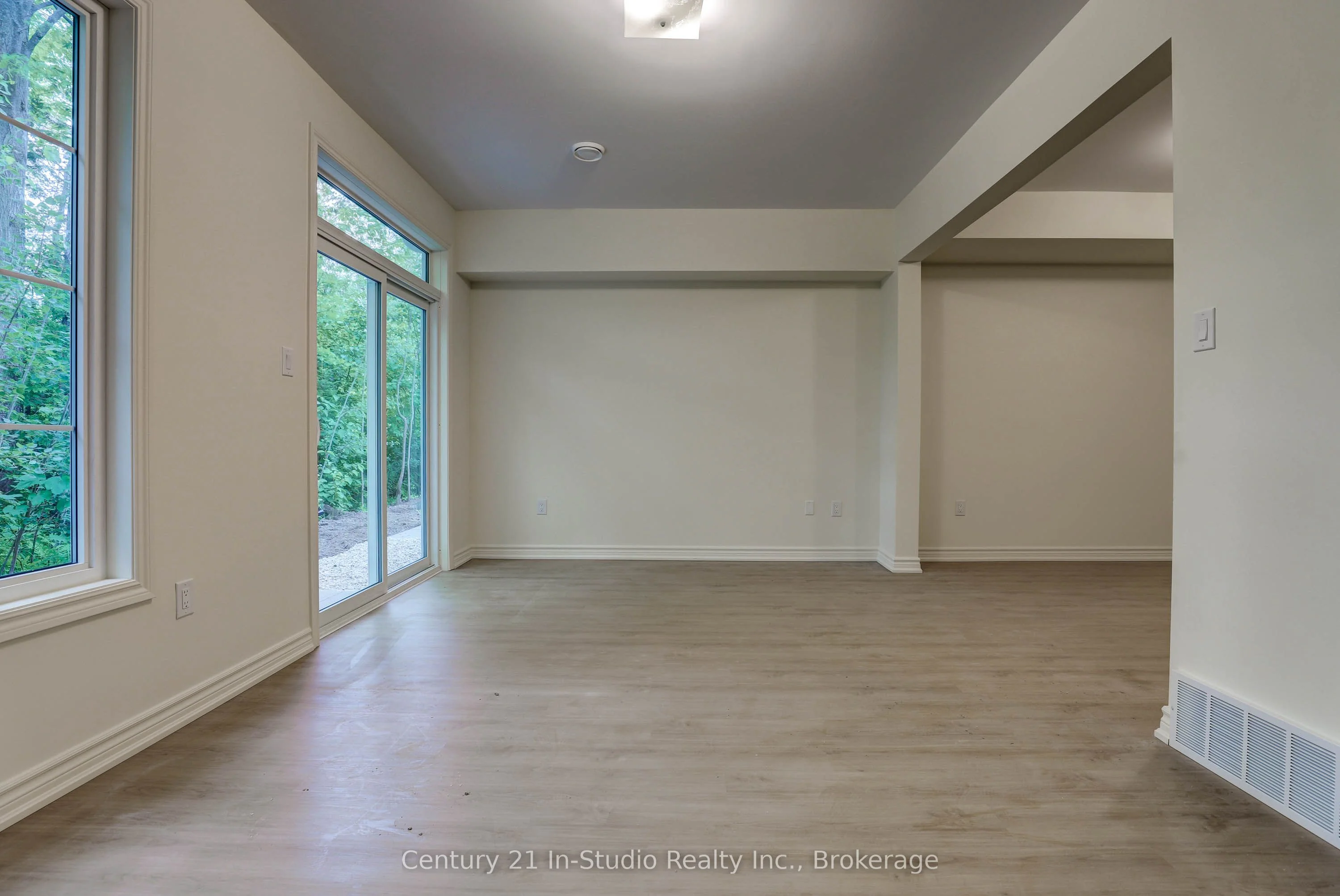 65 Division Street, Saugeen Shores, ON L0N 1A0