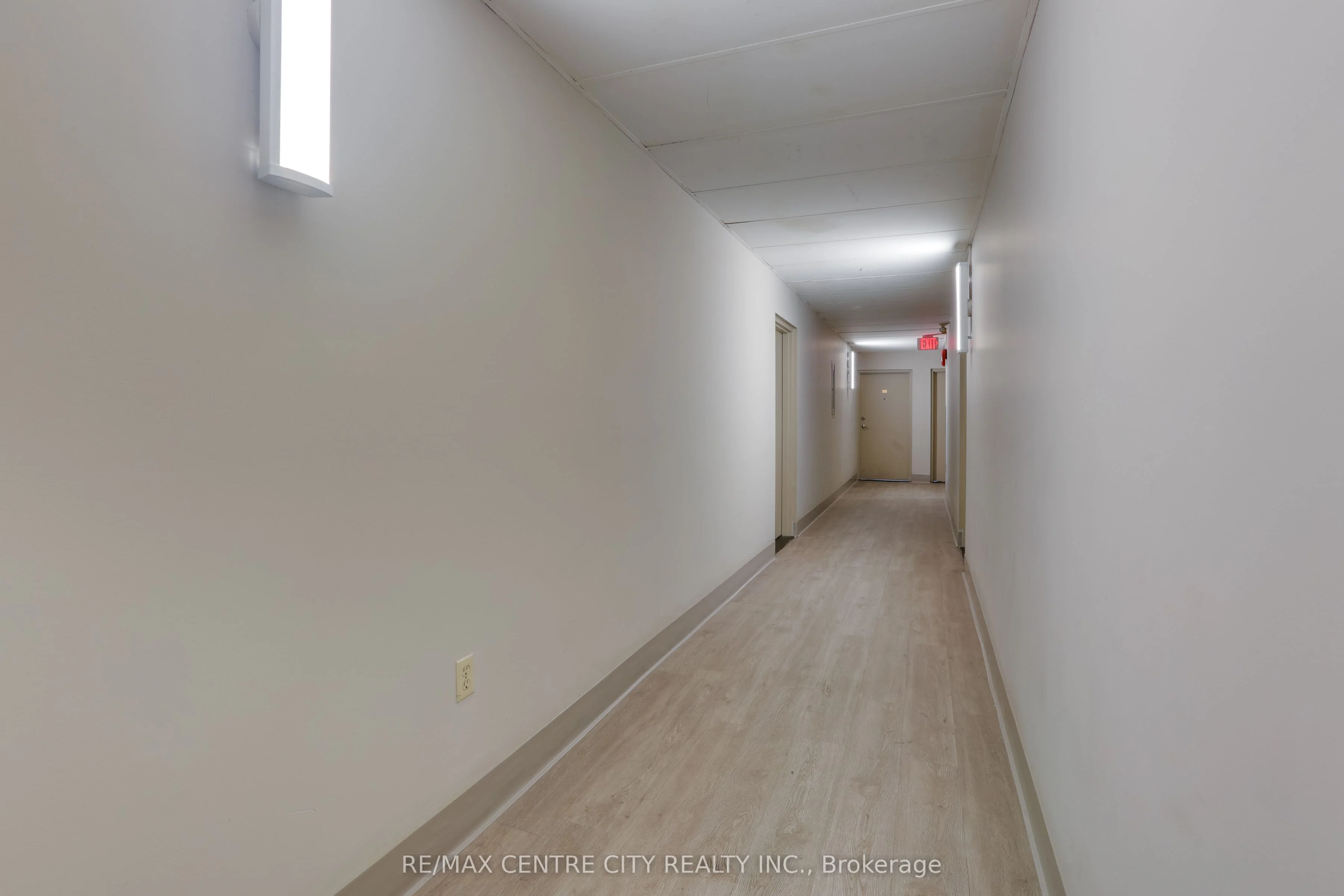 1586 Ernest Avenue 203, London South, ON N6E 1Y1