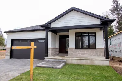 430 Head Street N 6, Strathroy-caradoc, On N7g 2k2