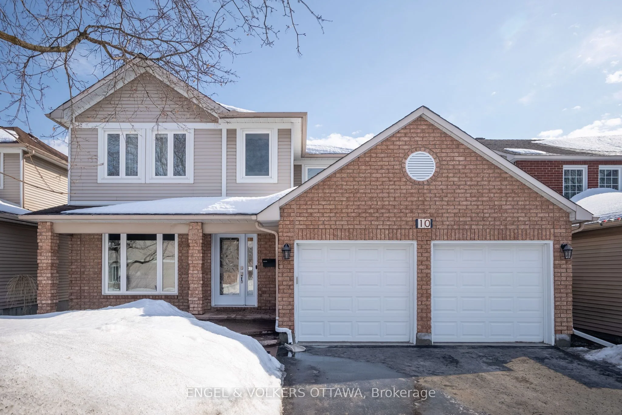 Detached in Hunt Club - South Keys and Area