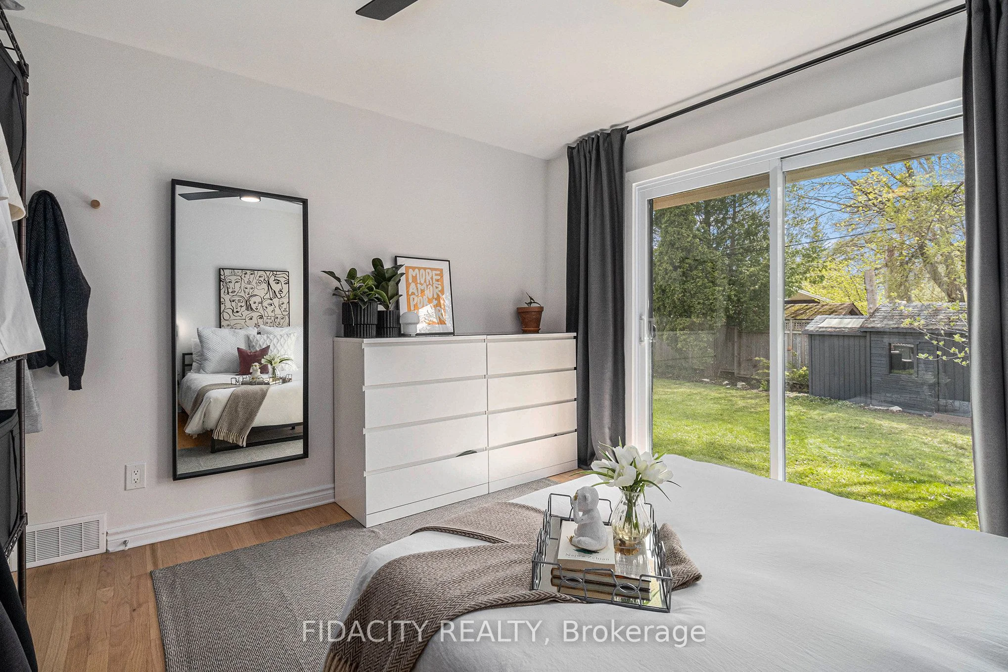 26 STINSON Avenue, Bells Corners and South to Fallowfield, ON K2H 6N3